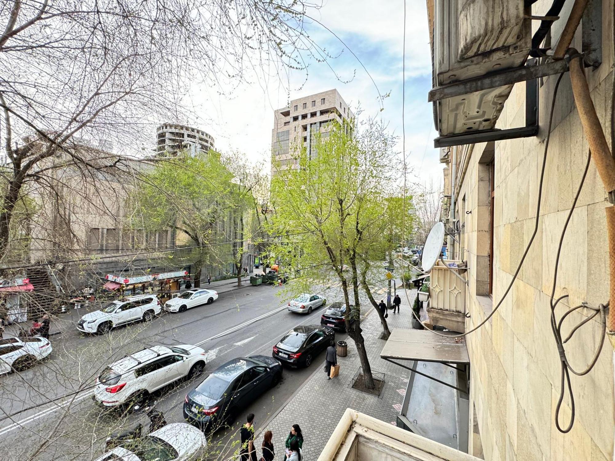 City Center Apartments On Tumanyan Street Ереван Экстерьер фото